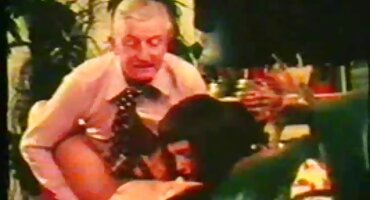 phim sex nhẹ nhàng Al Kent sia kent được fucked bởi một chàng trai da đen nam nhi trong ass cho một cơ hội để liếm âm hộ mịn phim ses màng của cô.