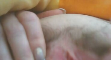 phim sex gái xinh 18 asmasmine GRE gioca chơi với âm hộ sex tập thể của cô.